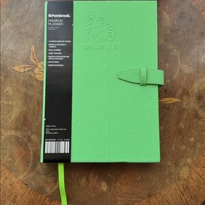 Pembrook Green Premium Planner